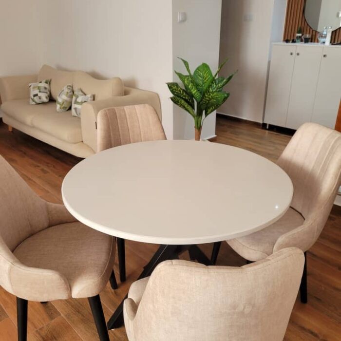 Table a manger CELESTIA